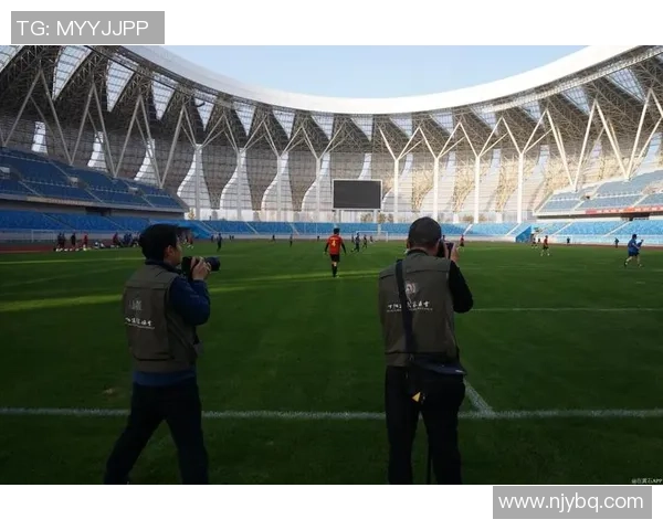 印足球明星体恤热潮来袭时尚与运动完美结合引领潮流新风尚